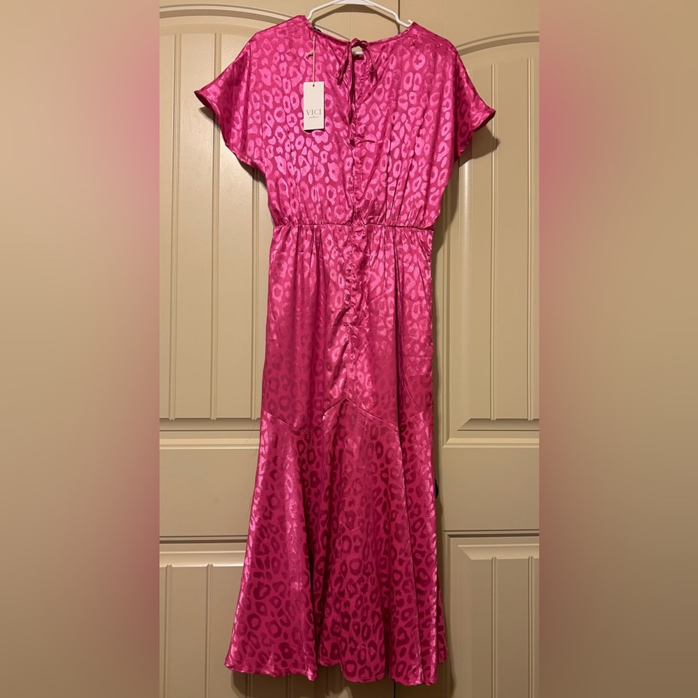 NWT VICI Carie Leopard Jacquard Maxi Dress | Medium | Pink - Picture 6 of 11
